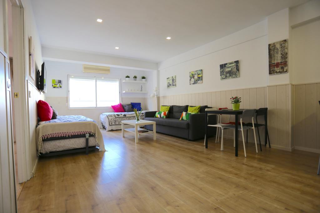 Ferienwohnung Larios Centro Las Flores Málaga Exterior foto